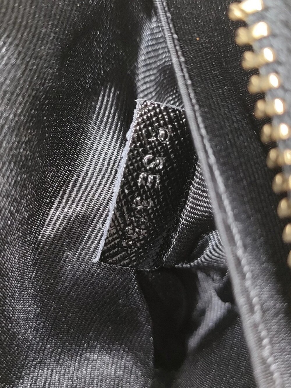 Marc Jacobs Black Crossbody Camera Bag with Gold Hardware and Logo Strap - Picture 10 of 11